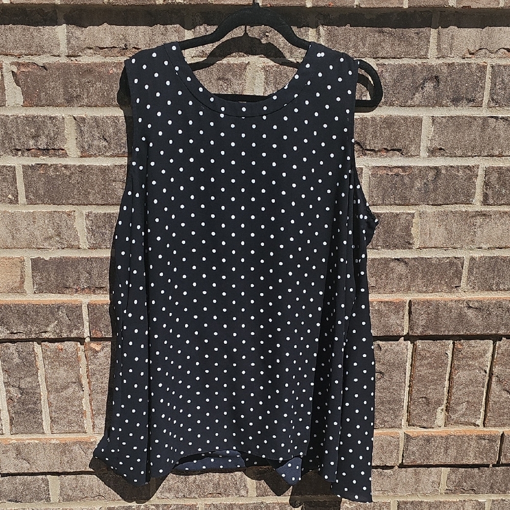 Anne Klein Black And White Blouse with Polka Dot Pattern Size 2X